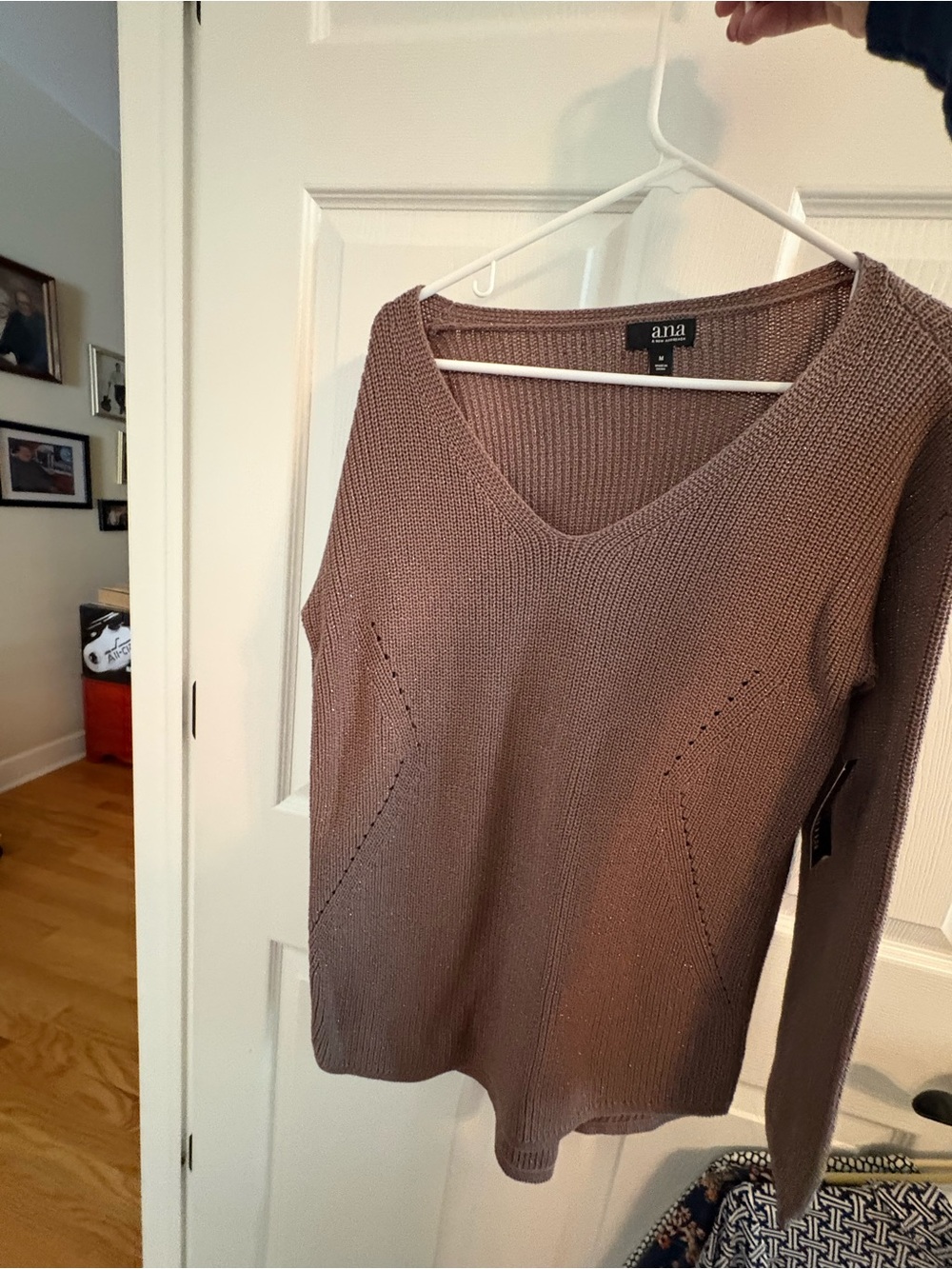 a.n.a V-Neck Long Sleeve Sweater in Mauve Taupe